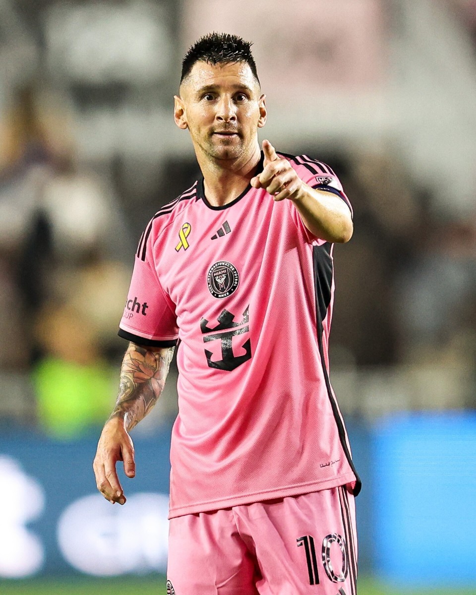 蜂鸟-梅西与50激战巴塞罗那分钟，险胜胜负难料！，库里焦点对战热度持续攀升(梅西为什么一直在巴塞罗那)