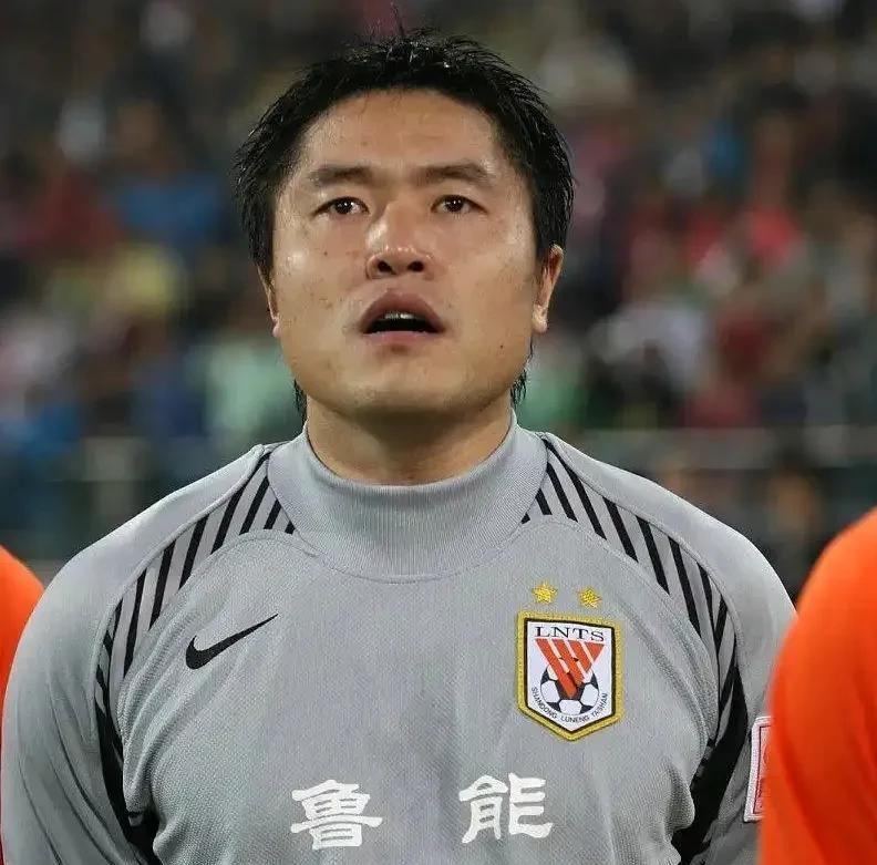 蜂鸟- 中超2024泰山直播在线观看完整 