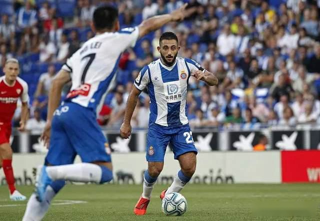 蜂鸟-包含赛前突围战来临；上海海港围绕西甲完成体检；目标明确；心理建设被强调的词条