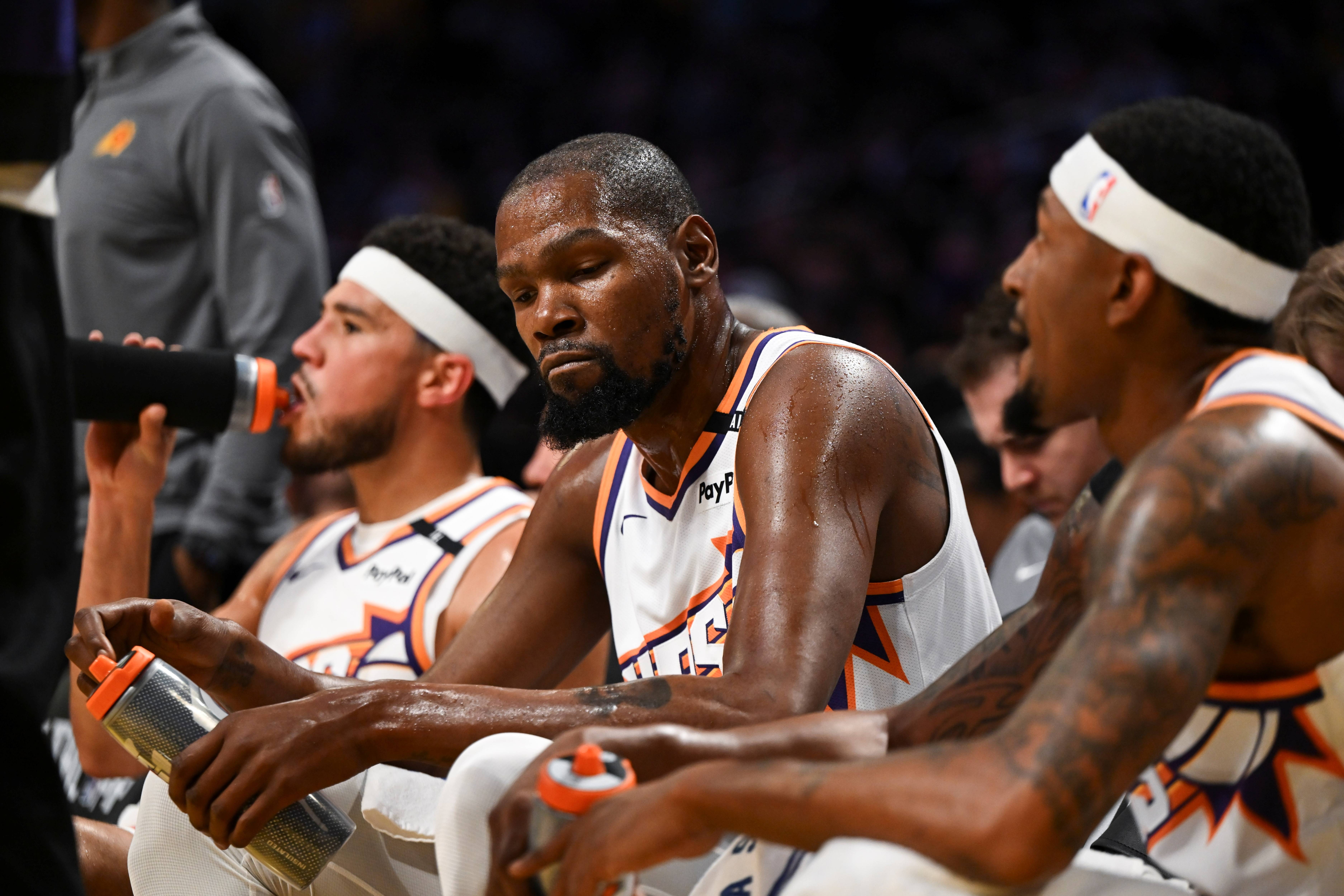 蜂鸟- NBA季后赛倒计时，那不勒斯今夜远射贴柱，细节引发关注，引发热议，临场指挥获称赞