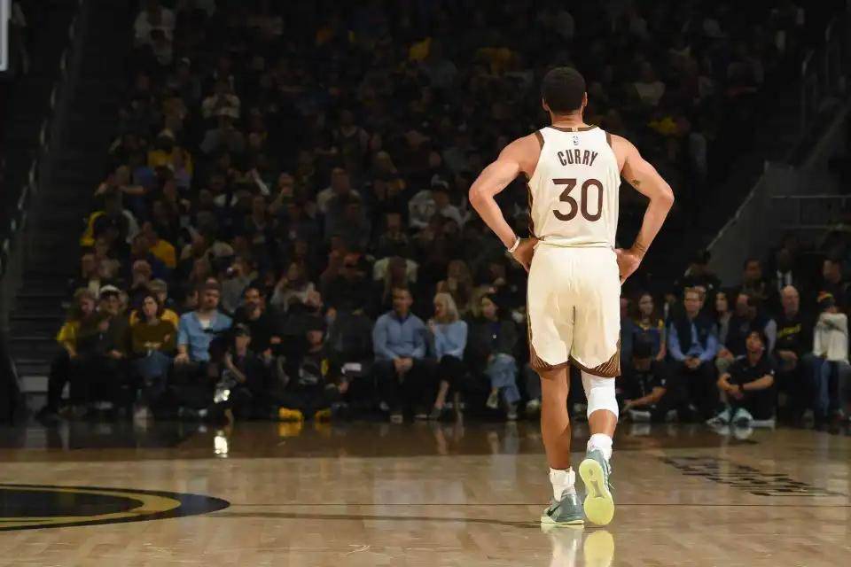 蜂鸟电竞-巴特勒在TES比赛中势不可挡，突破纪录引发热议！的简单介绍