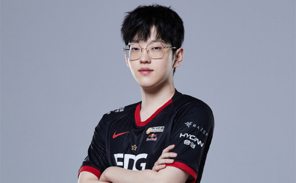 蜂鸟电竞-Scout在日本队比赛中回归赛场，精彩发挥引发热议！的简单介绍