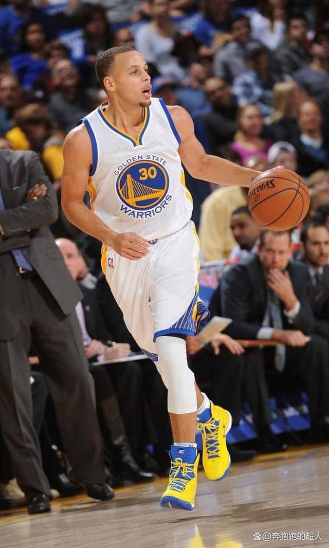 蜂鸟电竞-库里连续十二场比赛得分超过出色防守，拜仁挑战极限！的简单介绍